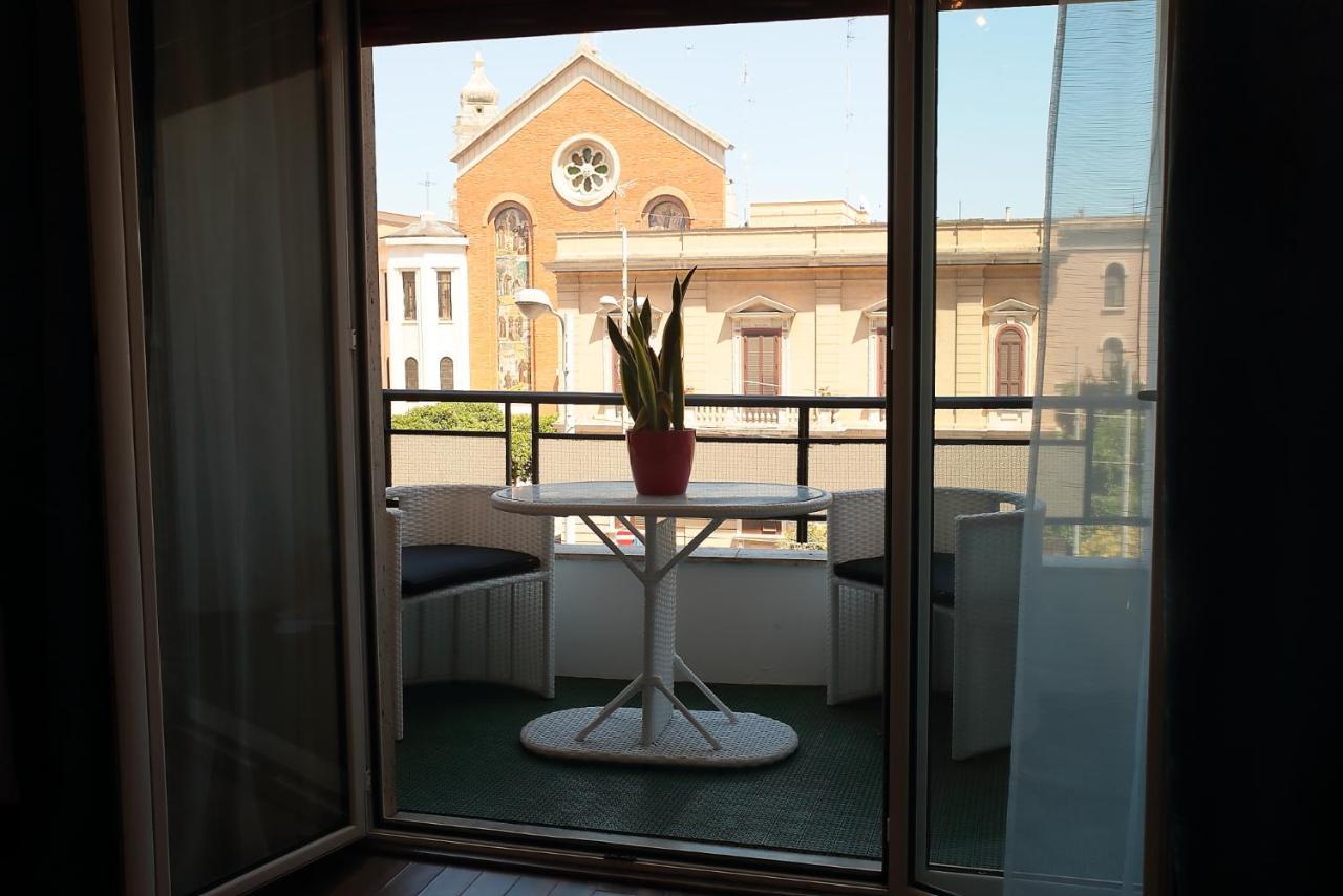 Отель Savoia International_Lt_Bari Stazione Экстерьер фото