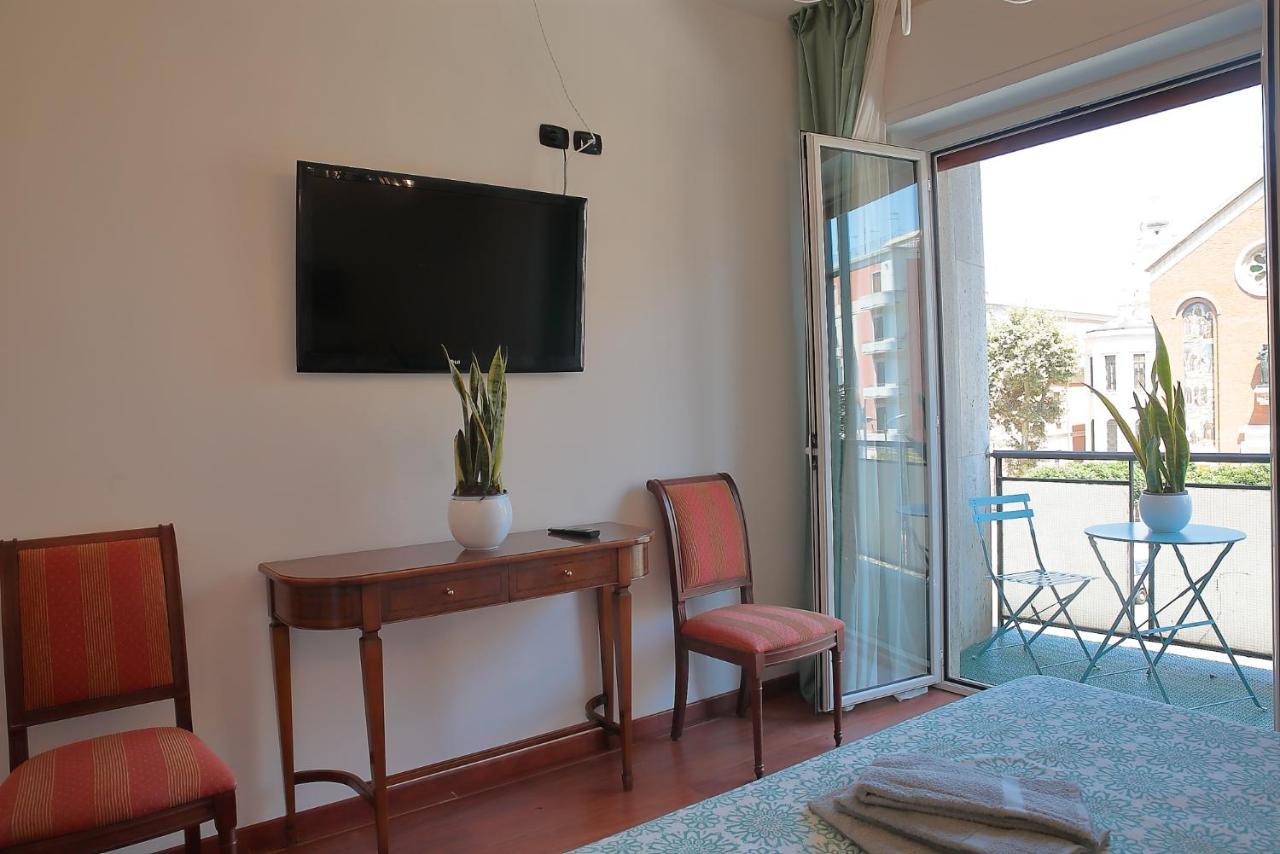 Отель Savoia International_Lt_Bari Stazione Экстерьер фото
